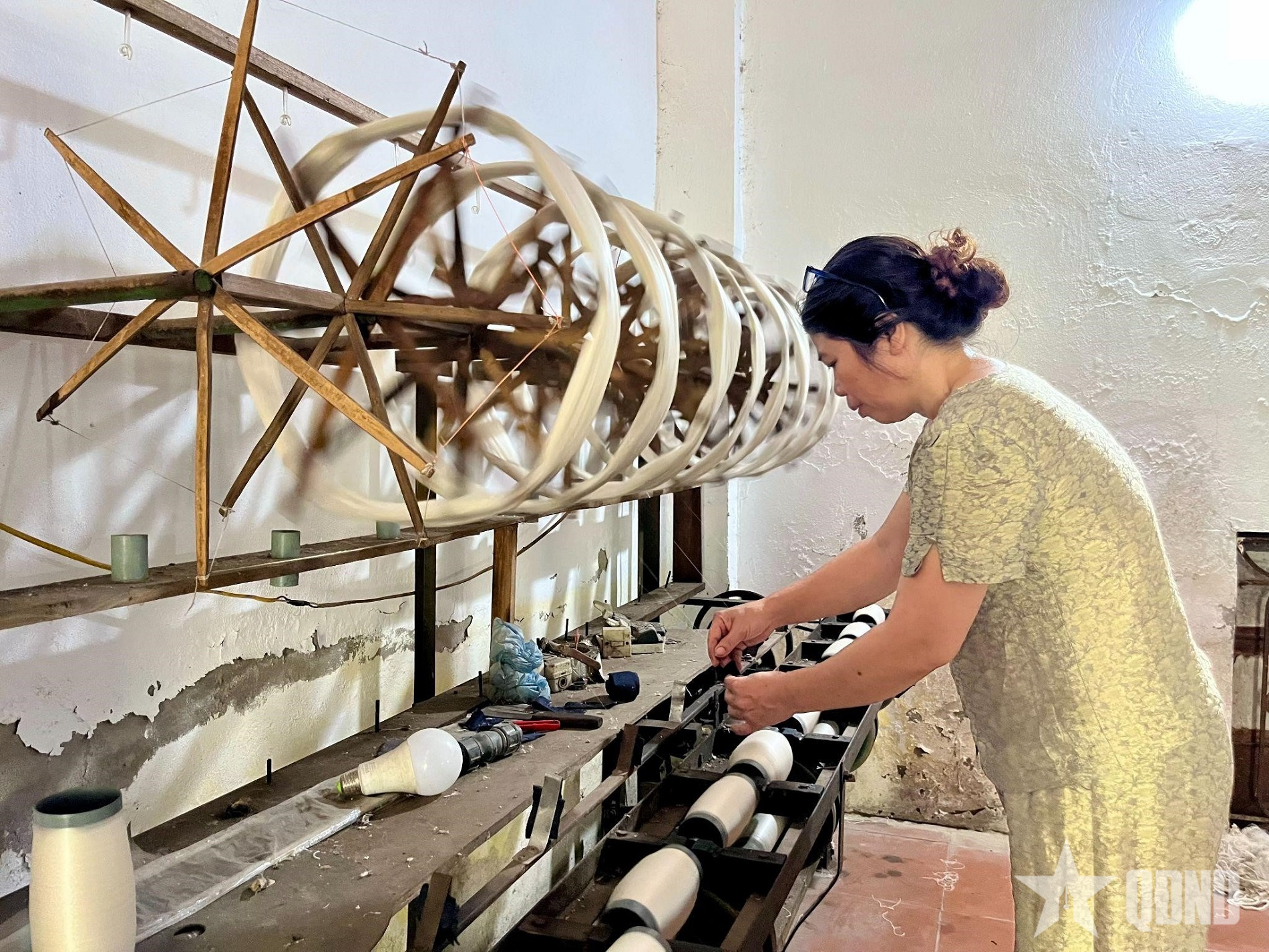 Làng lụa Nha Xá: Gìn giữ tinh hoa, thêu dệt sắc xuân